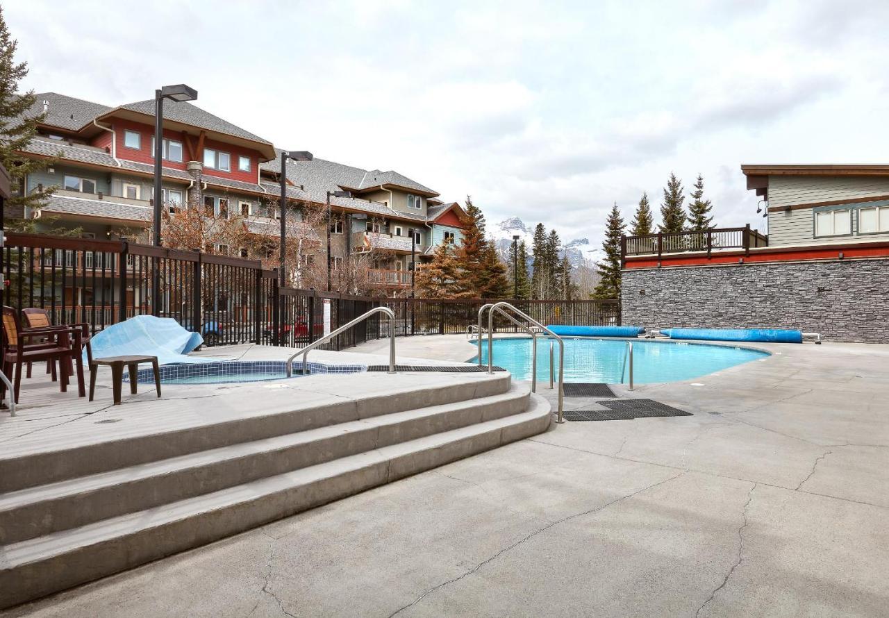 קאנמור Newly Renovated Grizzly Lodge, Spacious 3Br 2Ba With Open Pool, Hot Tub מראה חיצוני תמונה